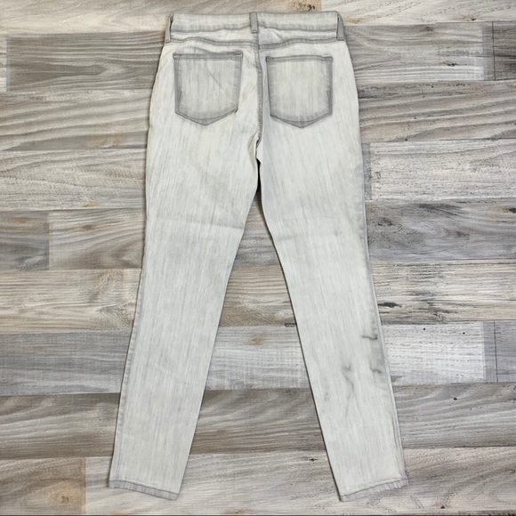 NYDJ Gray Legging Jeans - Picture 5 of 7